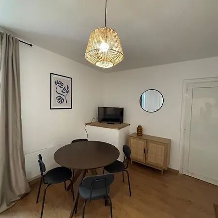 Apartment La Madeleine Historic Center Wifi