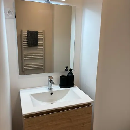 Apartment La Madeleine Historic Center Wifi *